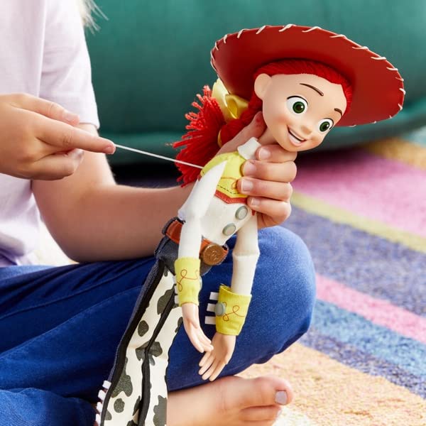 Disney Store Official Jessie Interactive Talking Action Figure from Toy Story, 35cm/15”, Features 10+ English Phrases & Sounds, Interacts with Other Figures and Toys, Removable Hat, Ages 3+