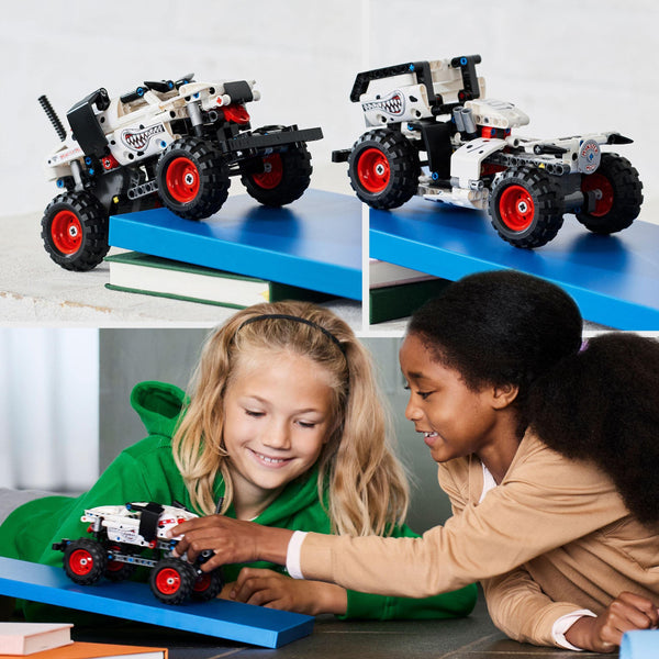 LEGO Technic Monster Jam Monster Mutt Dalmatian, Truck Toy for Boys and Girls Aged 7 Plus, 2in1 Pull Back Racing Toys, Birthday Gift Idea 42150