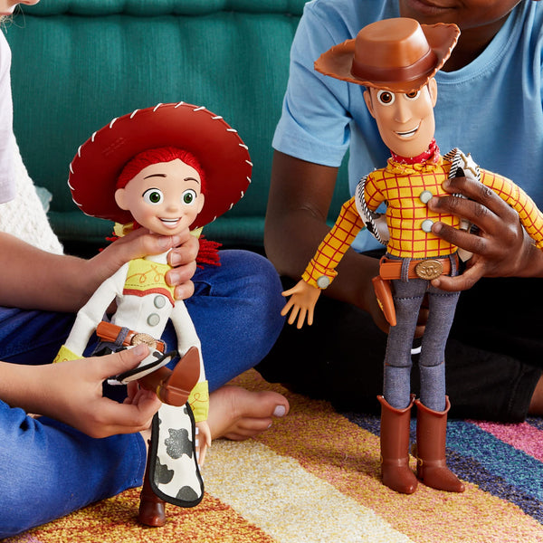 Disney Store Official Jessie Interactive Talking Action Figure from Toy Story, 35cm/15”, Features 10+ English Phrases & Sounds, Interacts with Other Figures and Toys, Removable Hat, Ages 3+